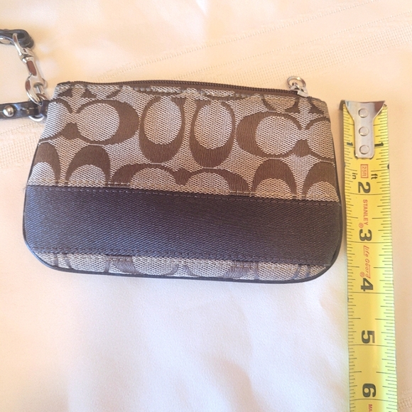 Coach Signature Logo Wristlet Khaki/Brown Stripe EUC - Picture 6 of 7